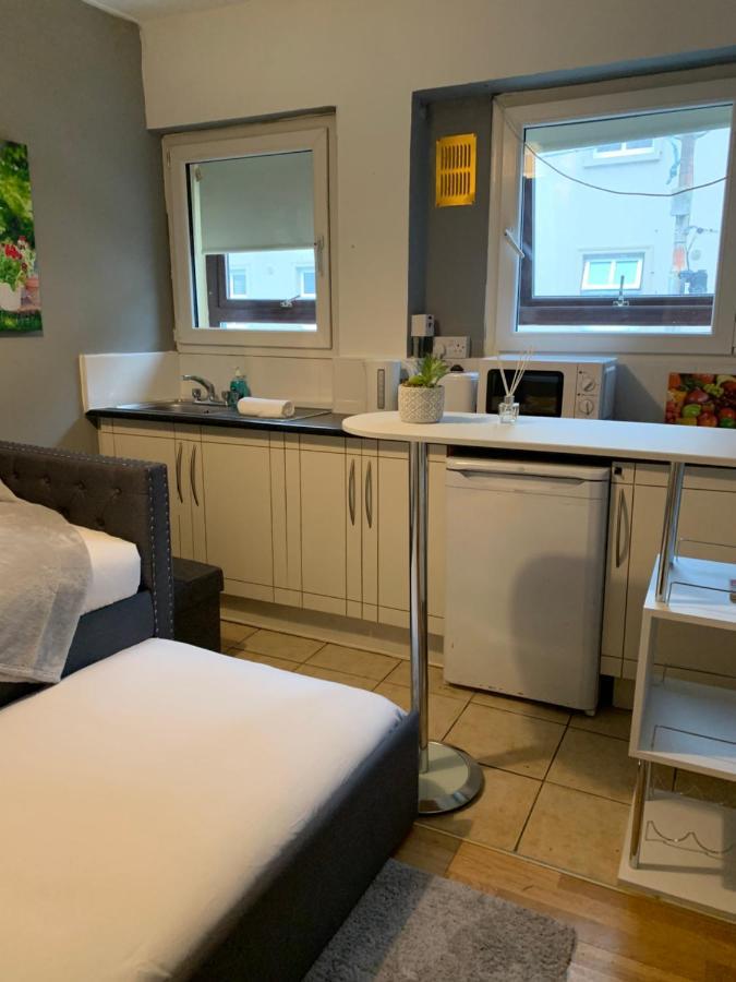 גלוואיי Cheap Budget Accommodation מראה חיצוני תמונה