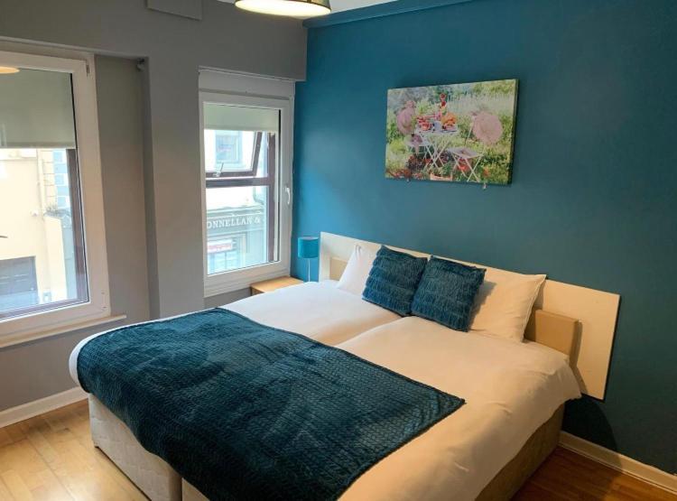 גלוואיי Cheap Budget Accommodation מראה חיצוני תמונה