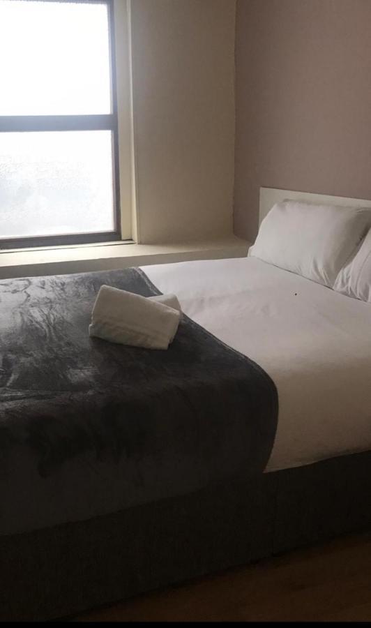 גלוואיי Cheap Budget Accommodation מראה חיצוני תמונה