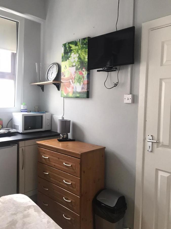 גלוואיי Cheap Budget Accommodation מראה חיצוני תמונה