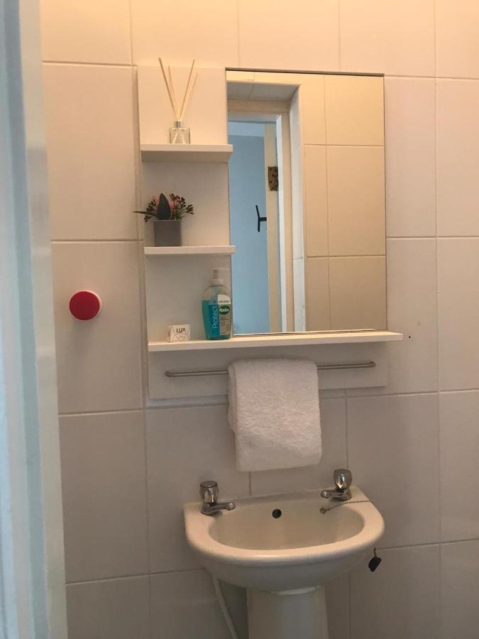 גלוואיי Cheap Budget Accommodation מראה חיצוני תמונה