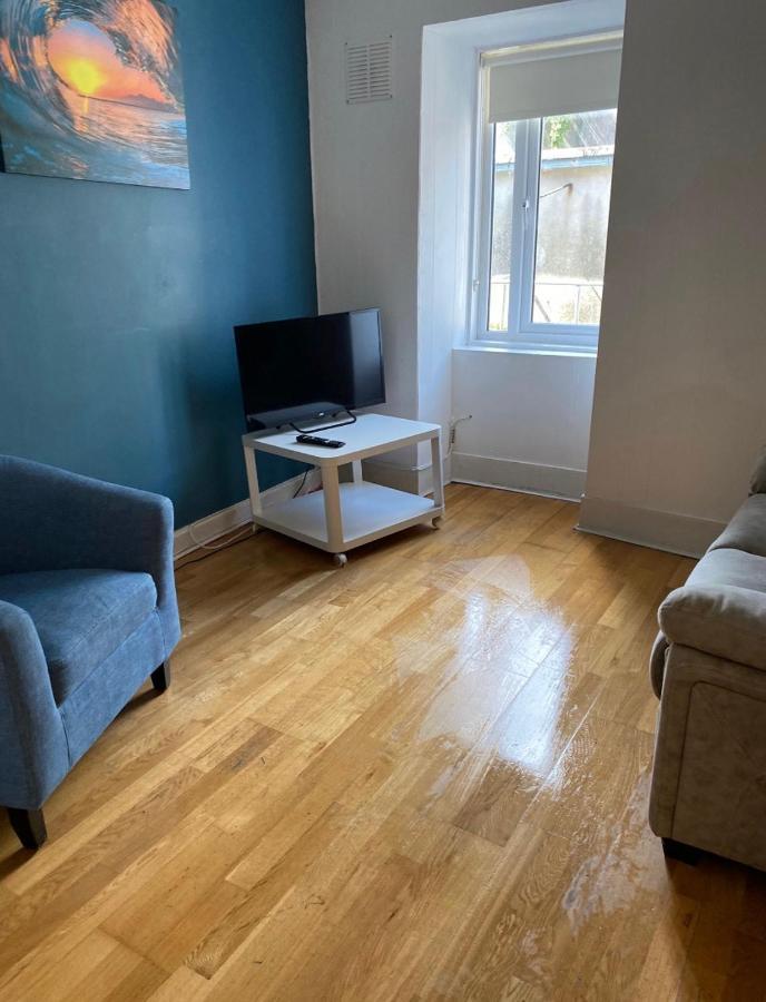 גלוואיי Cheap Budget Accommodation מראה חיצוני תמונה